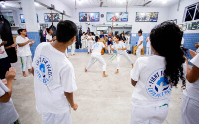 Criança esperança e luta pela paz
