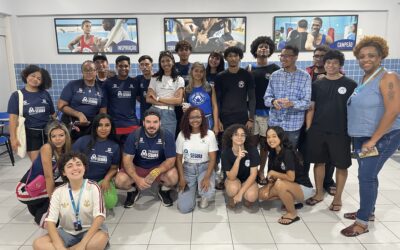 Jovens Mobilizadores do Comunidade Segura visitam a sede da Luta pela Paz, na Maré, e trocam experiências com o Conselho Jovem