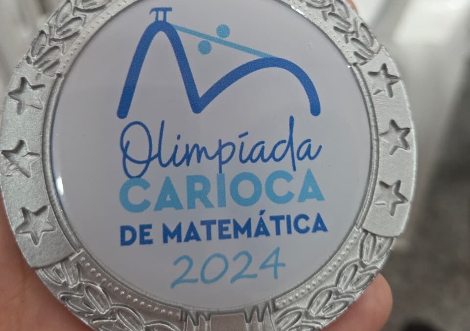 Aluna do Reforço Escolar da Luta pela Paz conquista medalha de prata na Olimpíada Carioca de Matemática