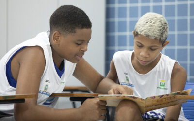 Reforço Escolar da Luta pela Paz desenvolve metodologia antirracista na educação 