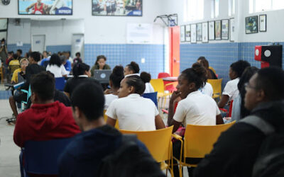 Atendimento de Empregabilidade da Luta pela Paz fortalece o acesso de jovens da Maré no mercado de trabalho