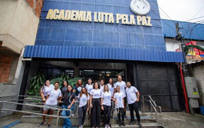 Projeto Maré Unida amplia as práticas socioesportivas em um treinamento formativo