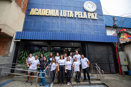 Projeto Maré Unida amplia as práticas socioesportivas em um treinamento formativo