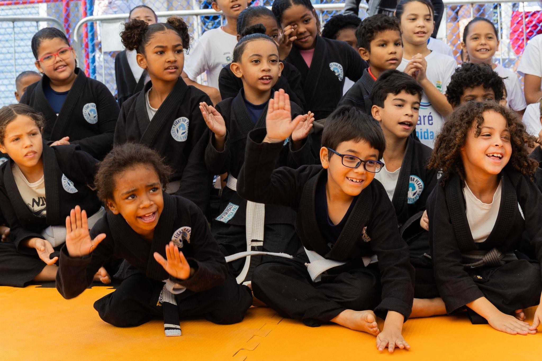 Esporte e cultura movimentam a Maré em Festival de Artes Marciais da Luta pela Paz